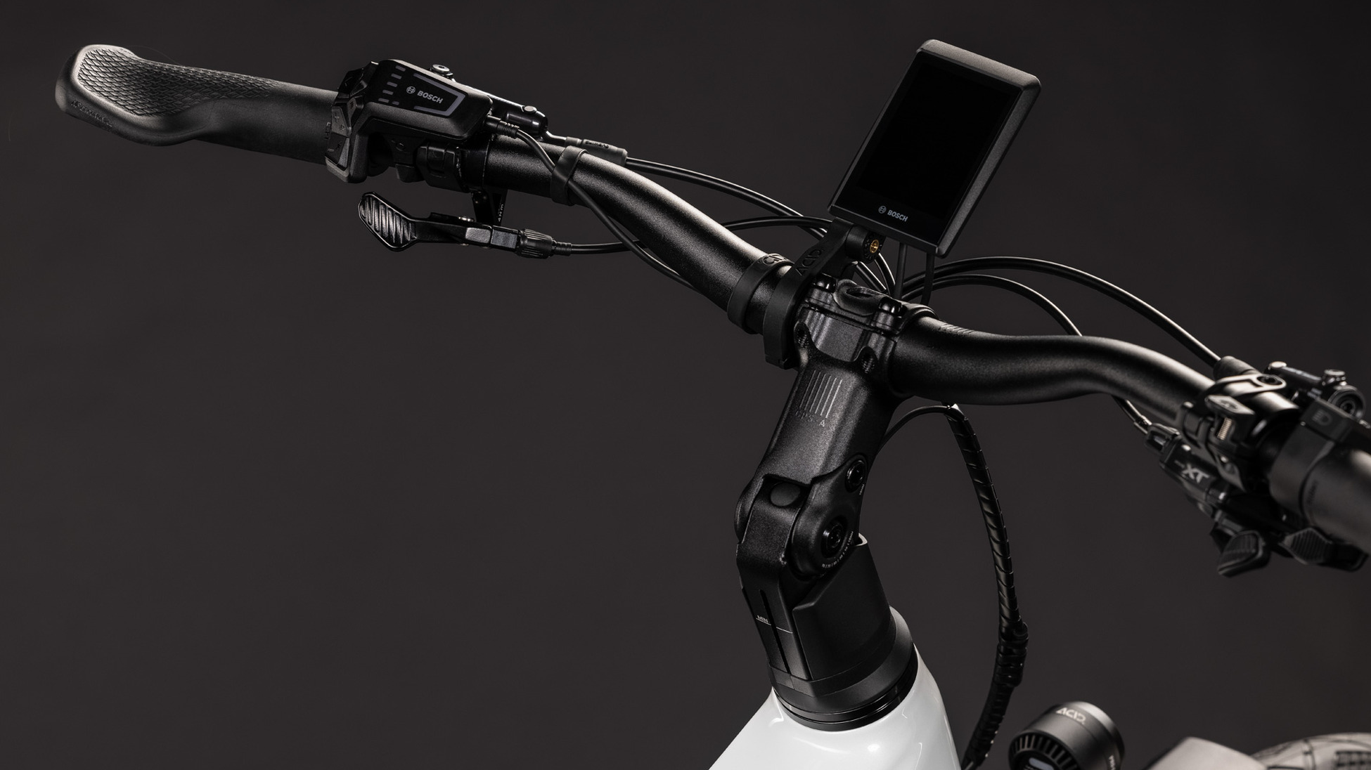 Kathmandu Hybrid ONE11 HPC SLX 800 metallicwhite´n´prizm