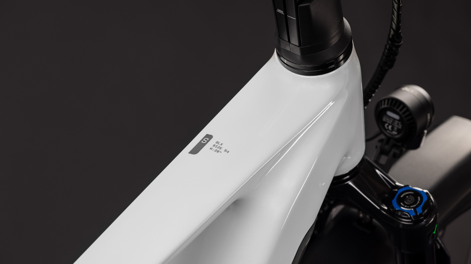 Kathmandu Hybrid ONE11 HPC SLX 800 metallicwhite´n´prizm