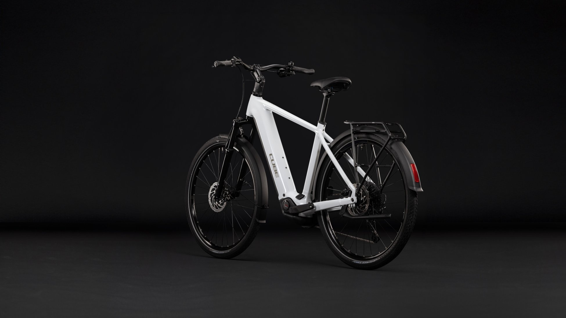 Cube Touring Hybrid ONE 600 metallicwhite´n´chrome