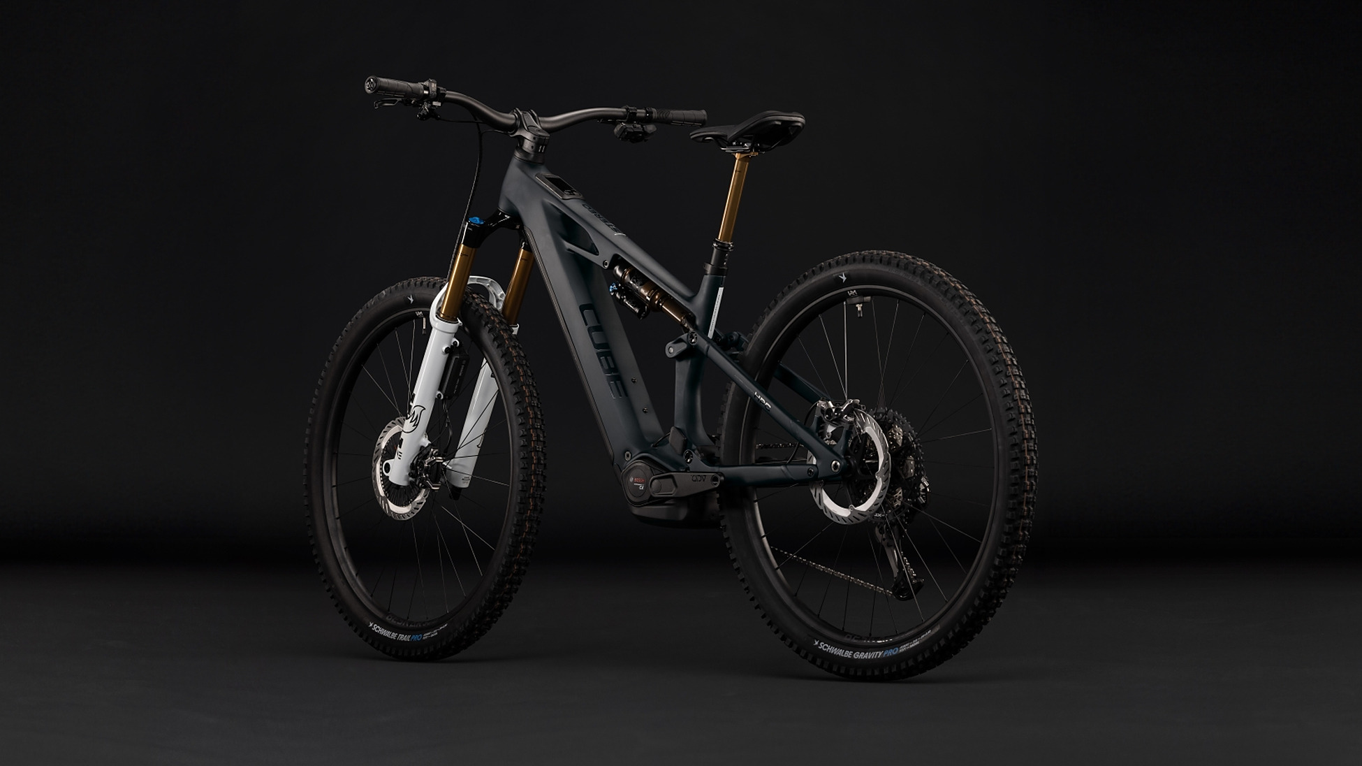 Stereo Hybrid ONE44 HPC AT 800 carbon´n´white