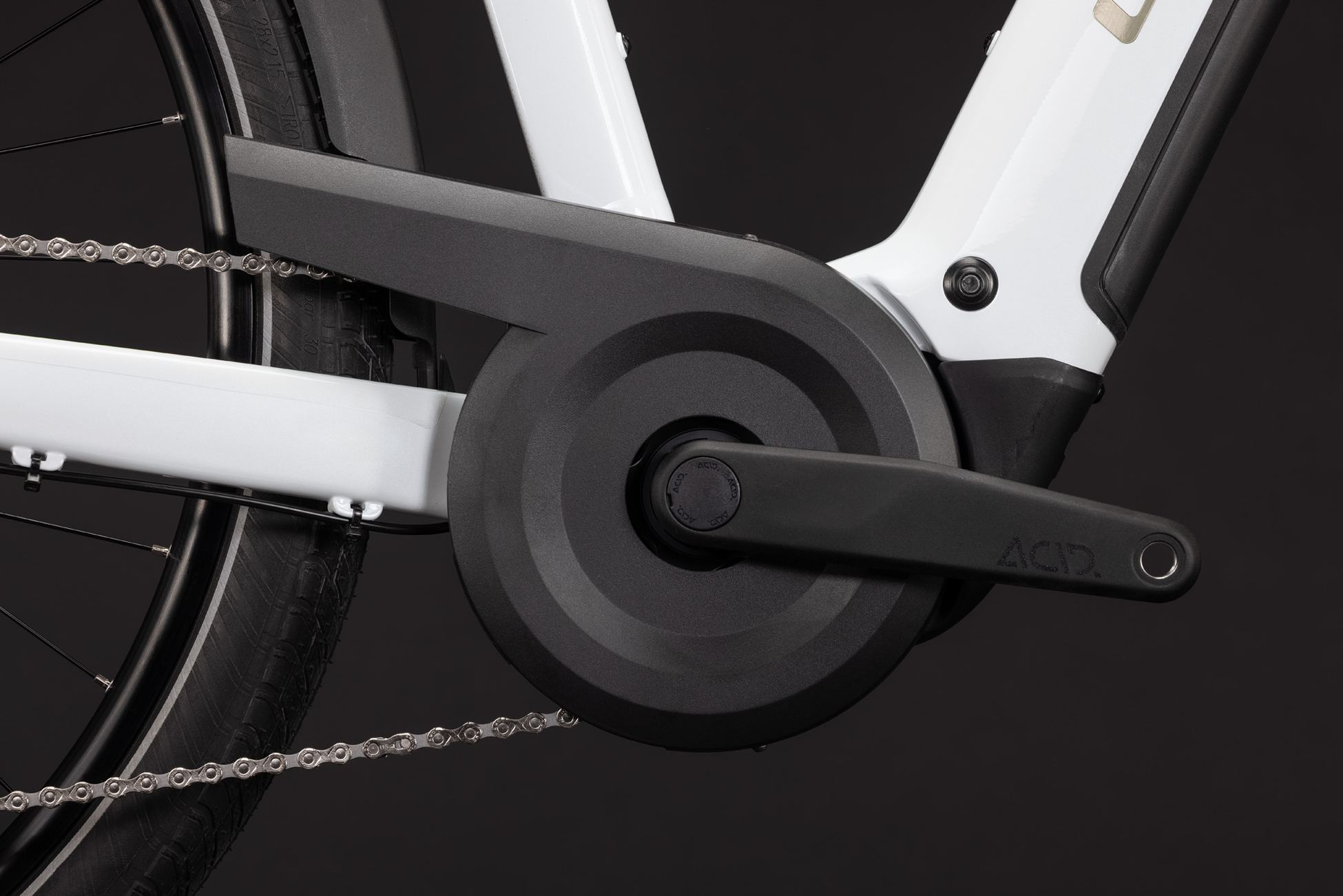 Cube Touring Hybrid ONE 600 metallicwhite´n´chrome