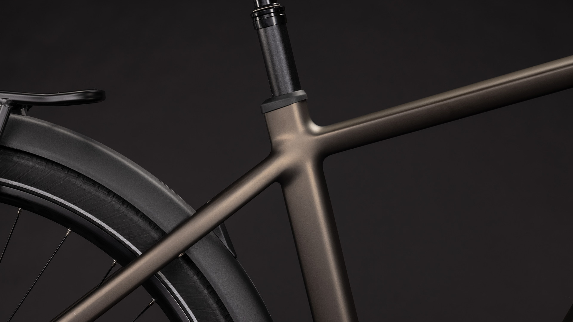 Touring Hybrid Pro 800 metallicumbra´n´black