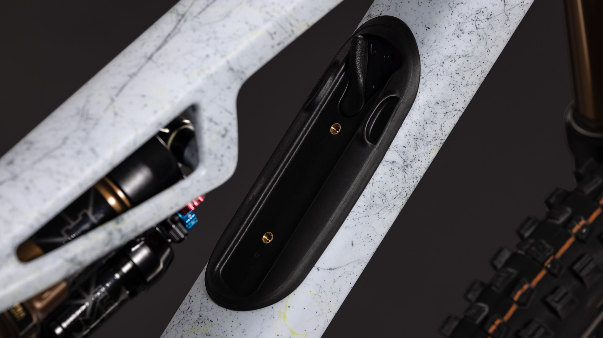 Stereo C:62 SLT artichoke´n´black