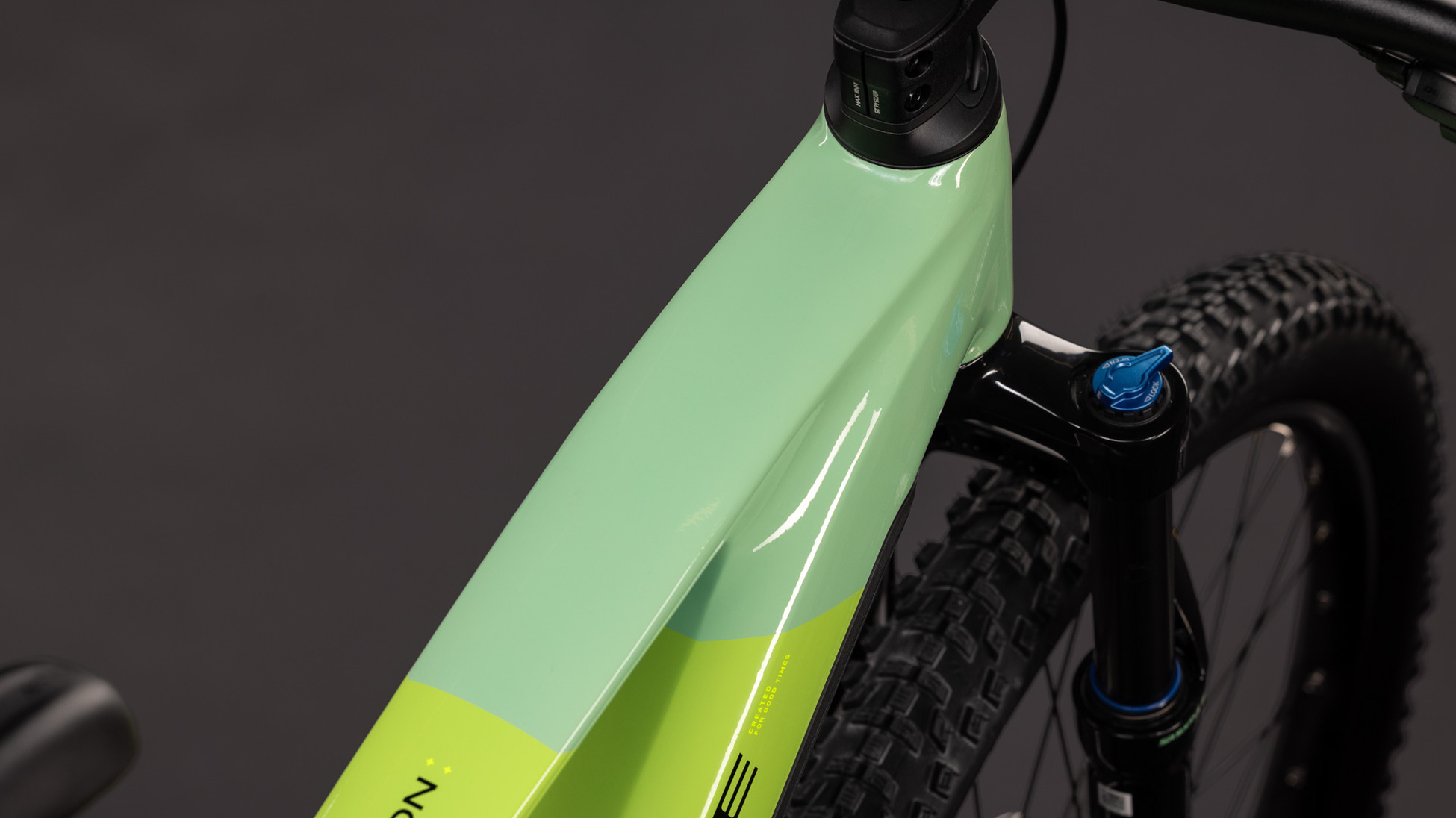 Reaction Hybrid ONE 720 cactus´n´black