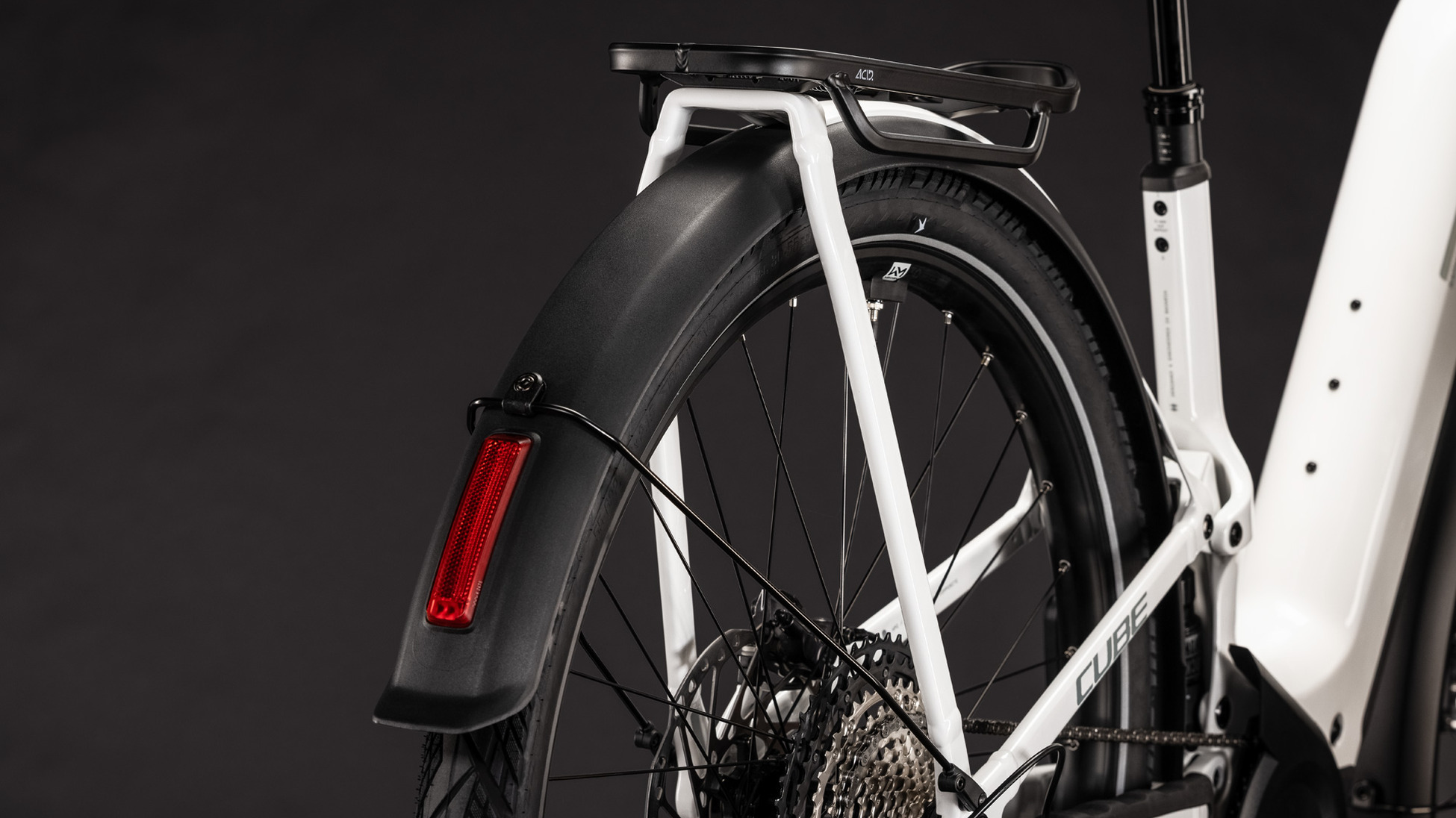 Kathmandu Hybrid ONE11 HPC SLX 800 metallicwhite´n´prizm Easy Entry