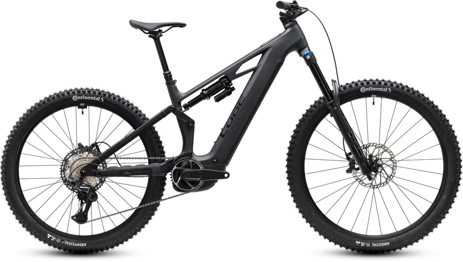 CUBE Stereo Hybrid ONE77 HPC SLX 2027 in blackline, freigestelltes E-Mountainbike in der Seitenansicht