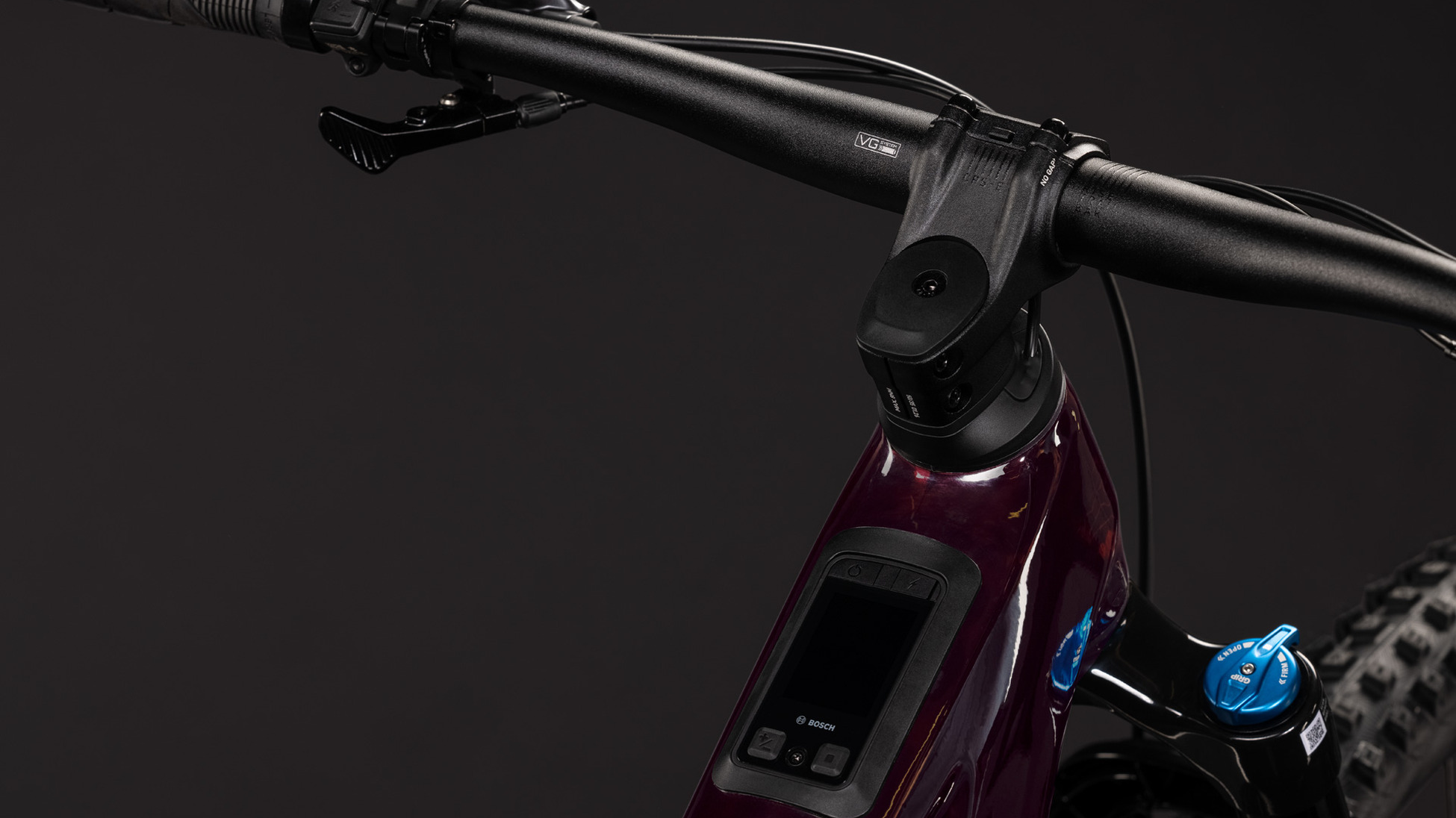 Stereo Hybrid ONE77 HPC SLX 800 liquidred´n´black