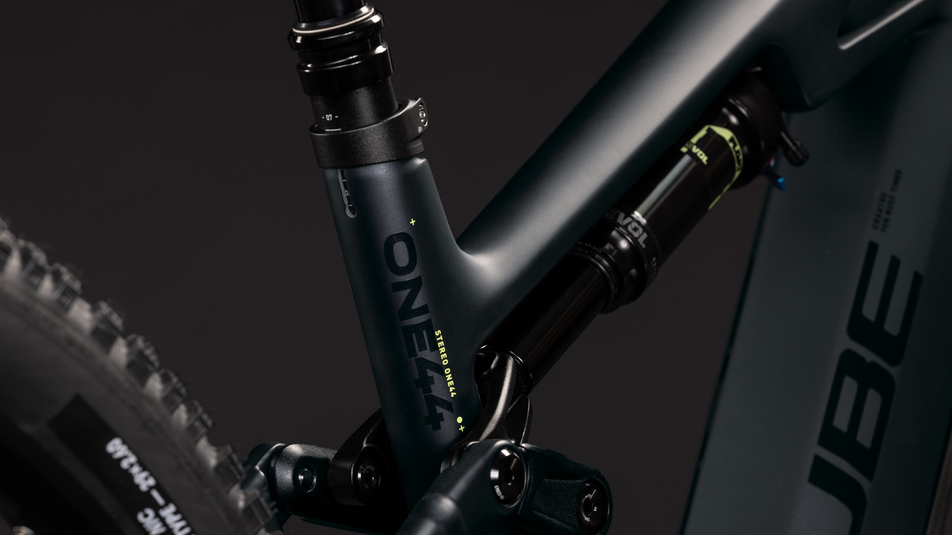 Stereo Hybrid ONE44 HPC Race 800 coal´n´green