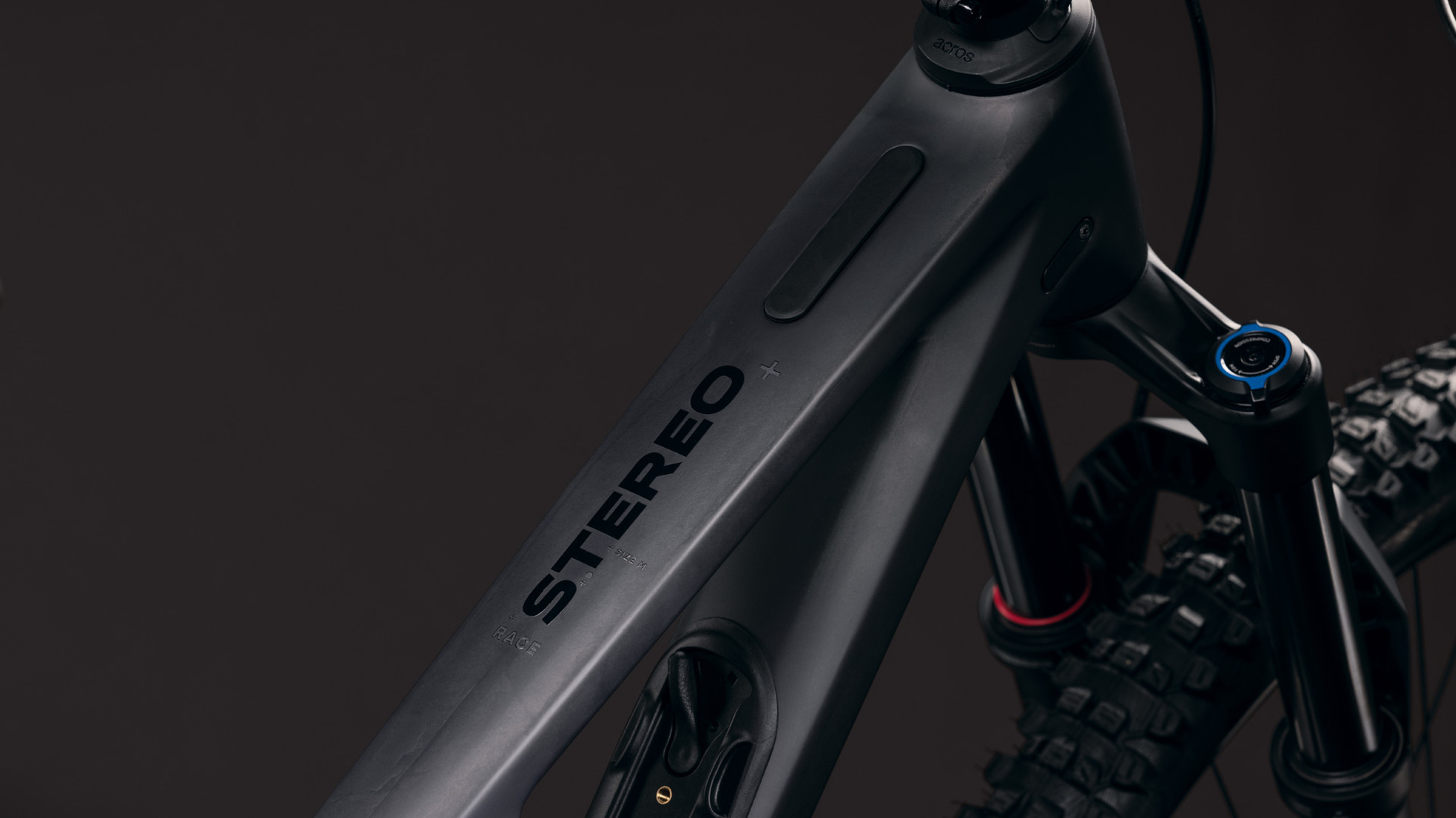 Cube Stereo HPC RACE carbon´n´black